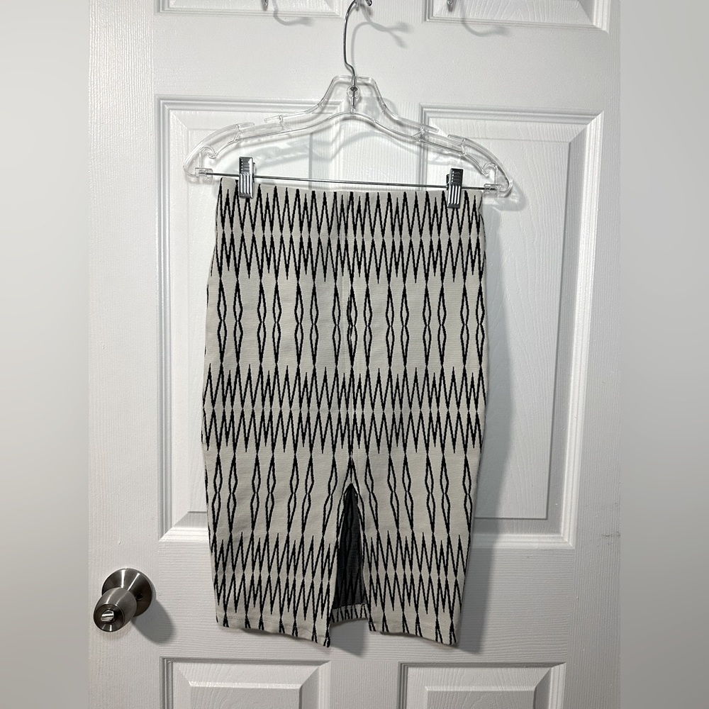 Zara black and white skirt